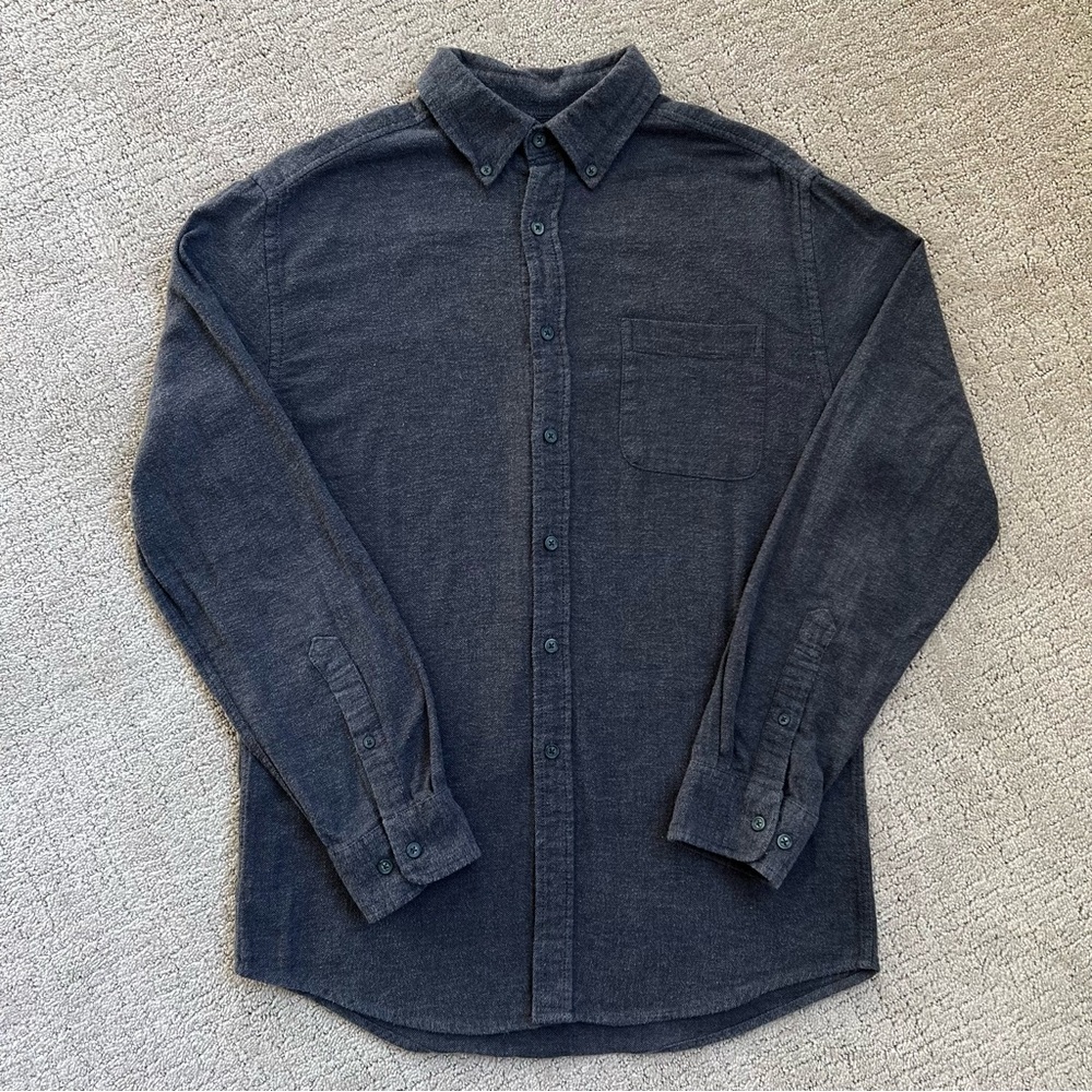 Men's Classic Gray Button-Up Shirt